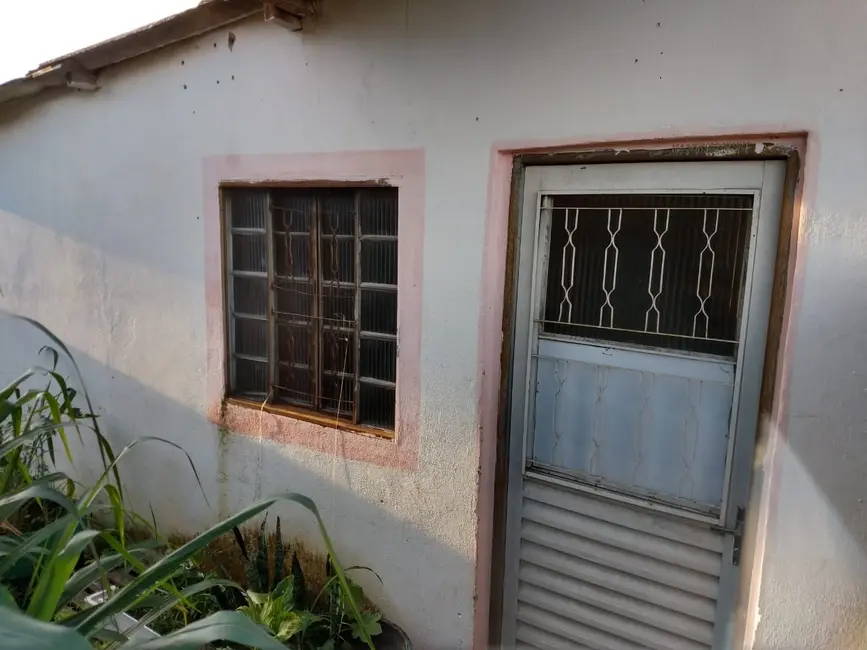 Foto 8 de Casa com 2 quartos à venda, 36m2 em Conjunto Habitacional Terra dos Ipês II (Fase I), Pindamonhangaba - SP