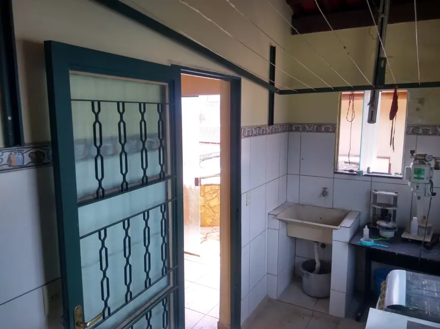 Foto 6 de Casa com 3 quartos à venda, 222m2 em Pindamonhangaba - SP