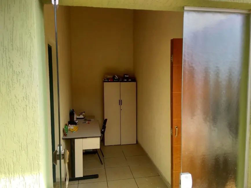 Foto 5 de Casa com 3 quartos à venda, 222m2 em Pindamonhangaba - SP
