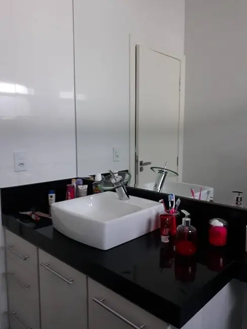 Foto 8 de Casa com 2 quartos à venda, 119m2 em Jardim Continental II, Taubate - SP