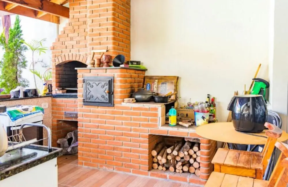 Foto 7 de Casa com 4 quartos à venda, 450m2 em Jardim Ana Rosa, Taubate - SP