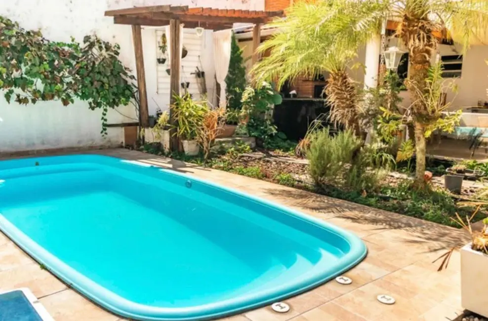 Foto 2 de Casa com 4 quartos à venda, 450m2 em Jardim Ana Rosa, Taubate - SP