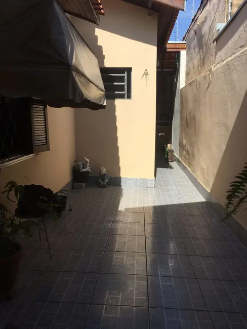 Foto 3 de Casa com 5 quartos à venda, 216m2 em Residencial Ouro Verde, Pindamonhangaba - SP