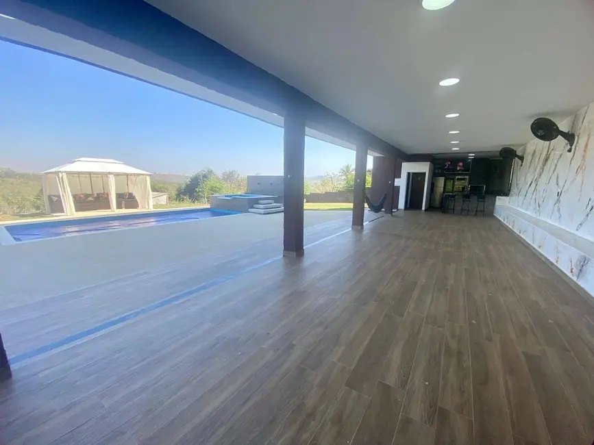 Foto 8 de Sobrado com 3 quartos à venda, 700m2 em Granjas Rurais Reunidas São Judas Tadeu, Taubate - SP