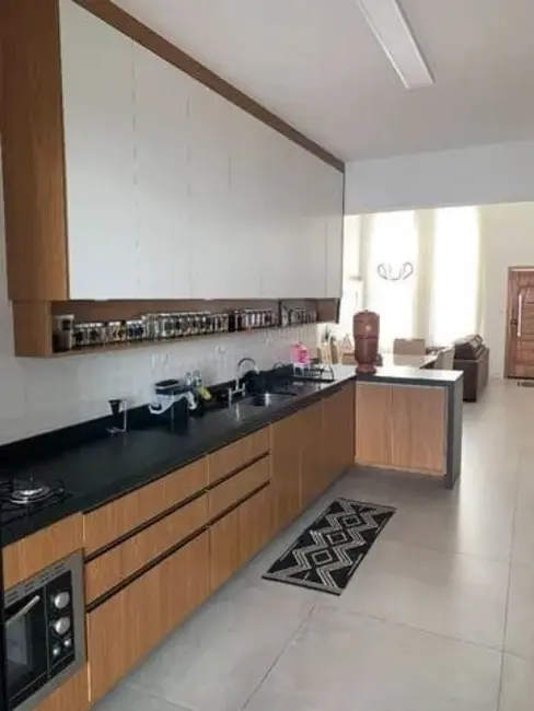Foto 3 de Casa de Condomínio com 3 quartos à venda, 165m2 em Tremembe - SP