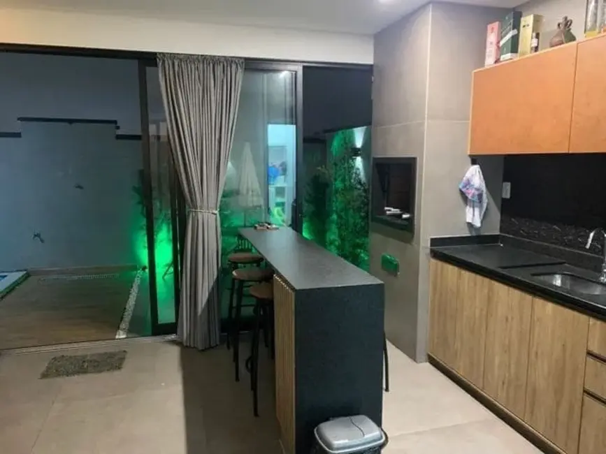 Foto 4 de Casa de Condomínio com 3 quartos à venda, 165m2 em Tremembe - SP