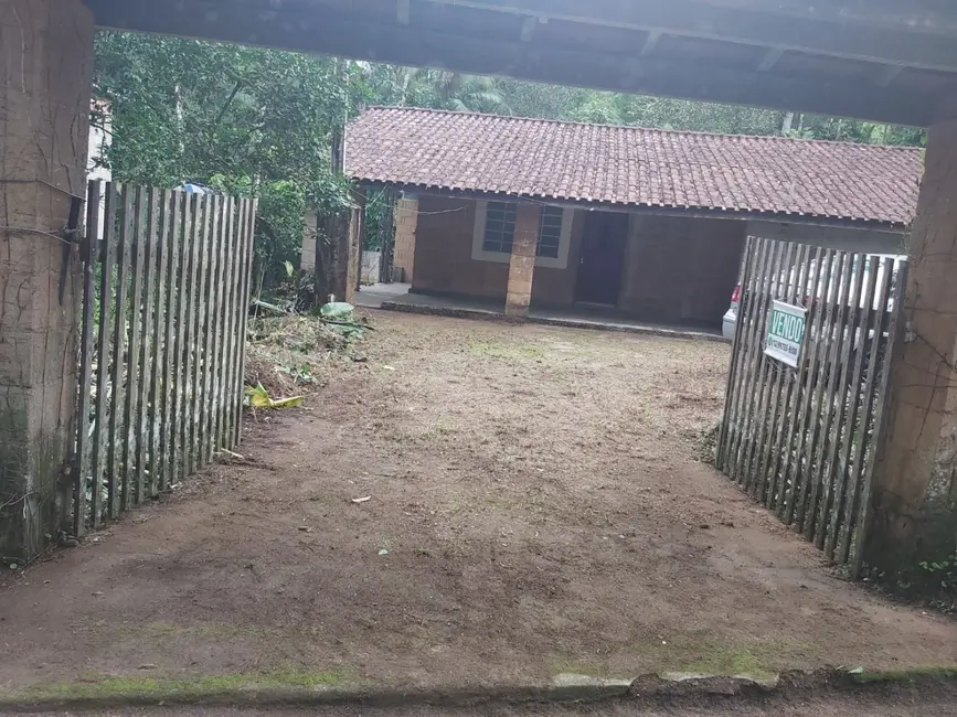 Foto 3 de Casa com 2 quartos à venda, 130m2 em Ubatuba - SP