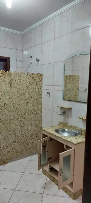 Foto 6 de Casa com 3 quartos à venda, 200m2 em Conjunto Residencial Araretama, Pindamonhangaba - SP