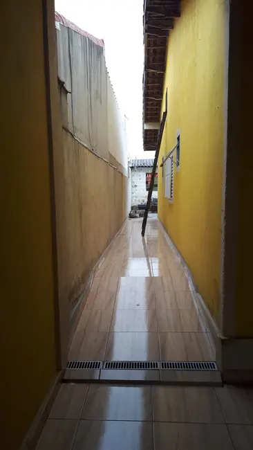 Foto 3 de Casa com 3 quartos à venda, 110m2 em Residencial Comercial Cidade Vista Alegre, Pindamonhangaba - SP