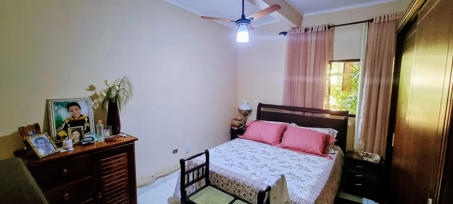 Foto 7 de Casa com 3 quartos à venda, 127m2 em Parque das Rosas, Roseira - SP