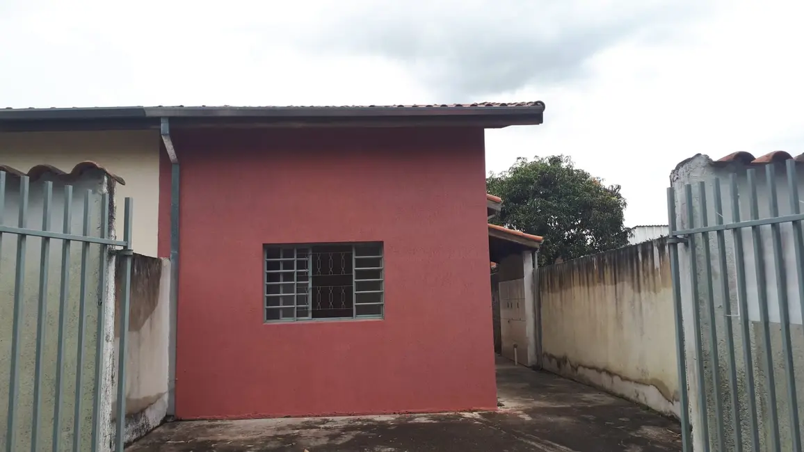 Casa com 2 quartos à venda, 74m2 em Vila São João, Pindamonhangaba - SP - imagem 1 Foto 1 de Casa com 2 quartos à venda, 74m2 em Vila São João, Pindamonhangaba - SP