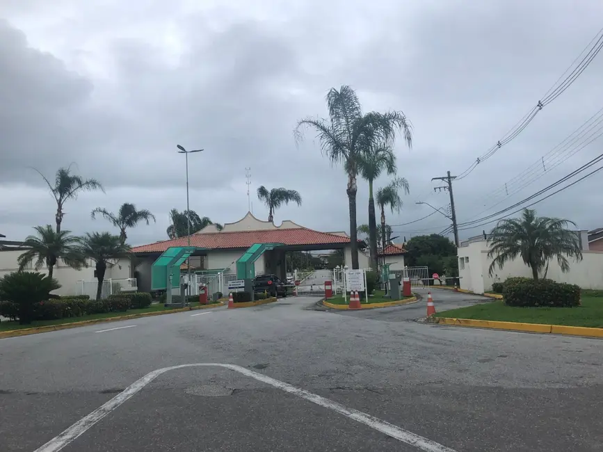 Foto 5 de Sobrado com 4 quartos à venda, 280m2 em Pindamonhangaba - SP