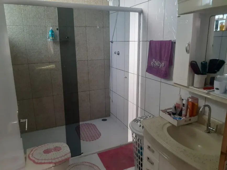 Foto 9 de Casa com 3 quartos à venda, 250m2 em Taubate - SP