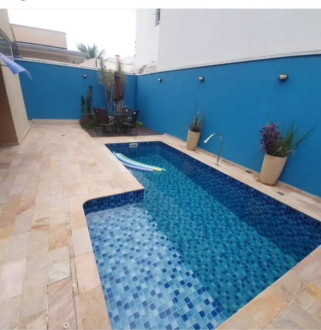 Foto 1 de Casa de Condomínio com 3 quartos à venda, 212m2 em Tremembe - SP