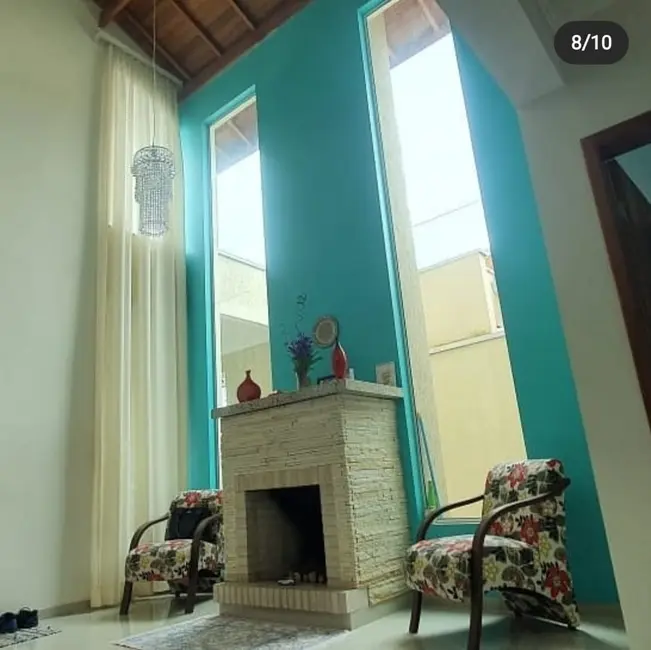 Foto 3 de Casa de Condomínio com 3 quartos à venda, 212m2 em Tremembe - SP