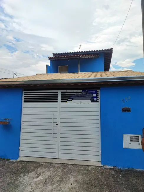 Foto 2 de Sobrado com 2 quartos à venda, 175m2 em Pindamonhangaba - SP