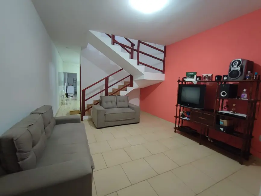 Foto 8 de Sobrado com 2 quartos à venda, 175m2 em Pindamonhangaba - SP