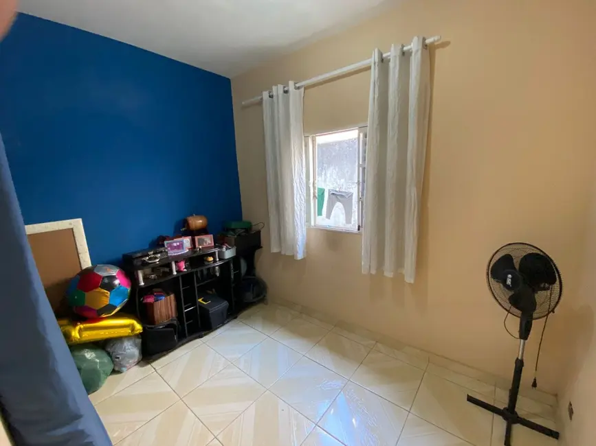 Foto 6 de Casa com 4 quartos à venda, 250m2 em Jardim Baronesa, Taubate - SP