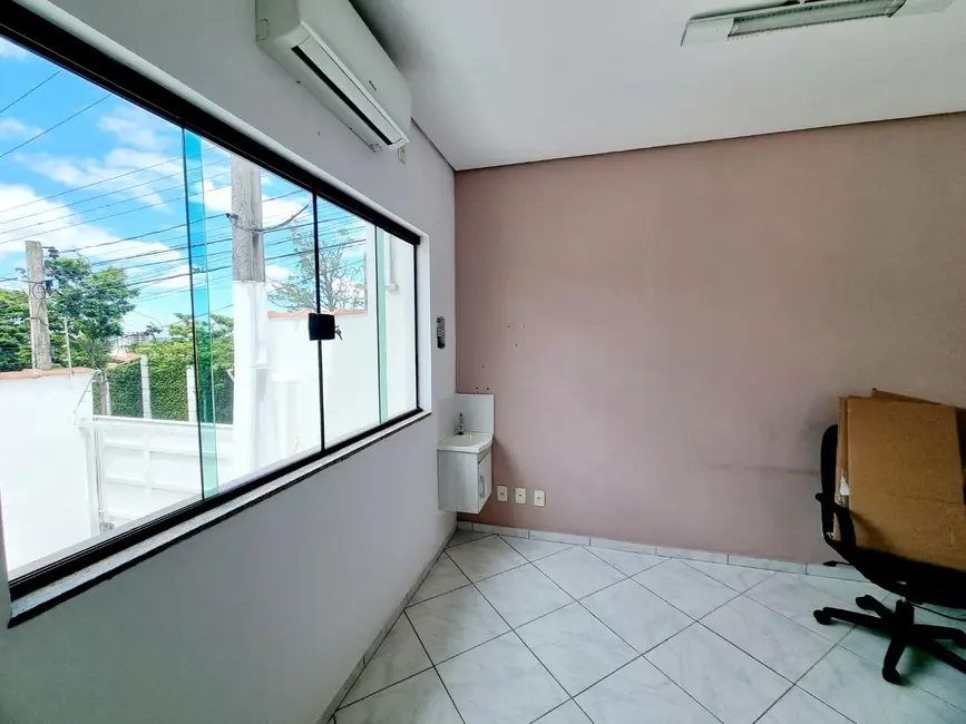 Foto 6 de Sobrado com 4 quartos à venda, 320m2 em Nova Guará, Guaratingueta - SP
