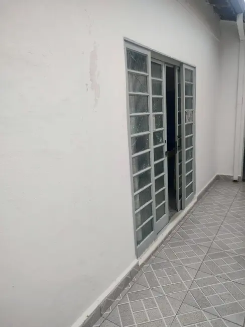 Foto 7 de Casa com 2 quartos à venda, 120m2 em Jardim Gurilândia, Taubate - SP