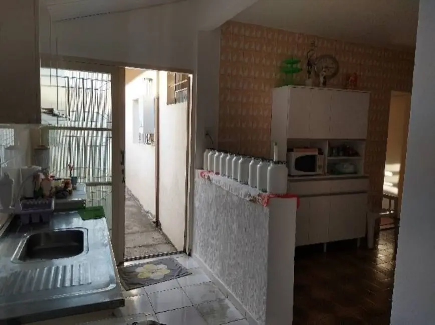 Foto 6 de Casa com 2 quartos à venda, 64m2 em Jardim Ana Emilia, Taubate - SP