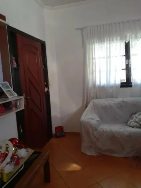 Foto 5 de Casa à venda em Conjunto Residencial Araretama, Pindamonhangaba - SP