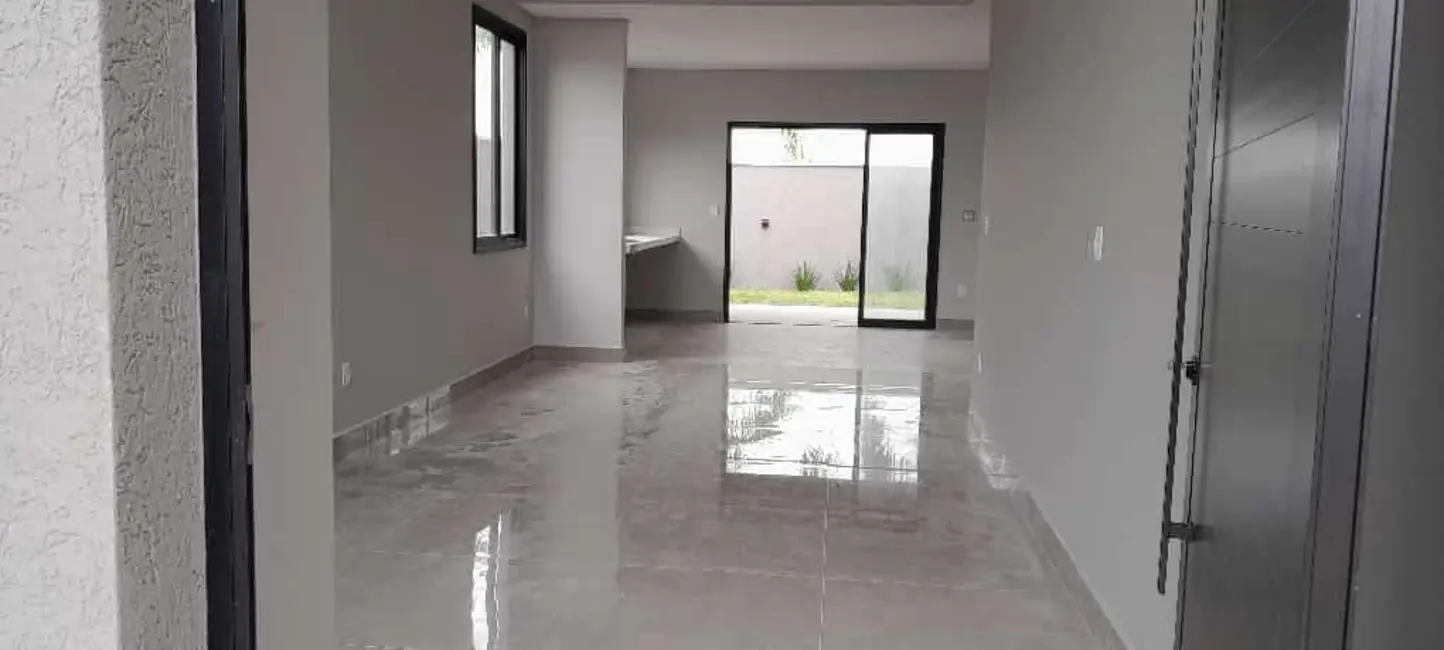 Foto 9 de Sobrado com 3 quartos à venda, 200m2 em Monte Belo, Taubate - SP