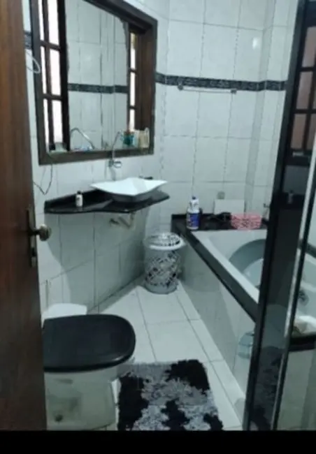 Foto 5 de Sobrado com 3 quartos à venda em Pindamonhangaba - SP