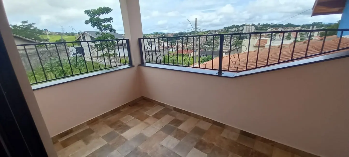 Foto 4 de Casa com 4 quartos à venda, 274m2 em Jardim Independência, Taubate - SP