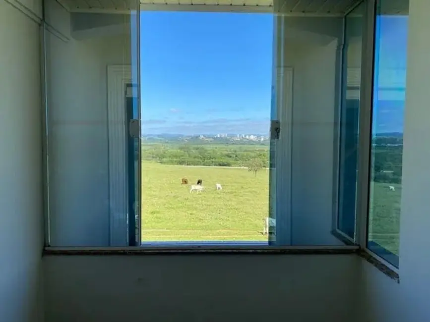 Casa de Condomínio com 5 quartos à venda, 480m2 em Sao Jose Dos Campos - SP - imagem 3 Foto 3 de Casa de Condomínio com 5 quartos à venda, 480m2 em Sao Jose Dos Campos - SP