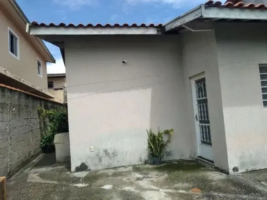 Foto 1 de Casa com 3 quartos à venda, 110m2 em Residencial Estoril, Taubate - SP