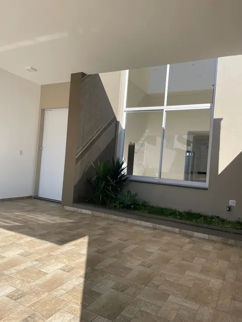 Foto 2 de Casa de Condomínio com 3 quartos à venda, 150m2 em Pindamonhangaba - SP