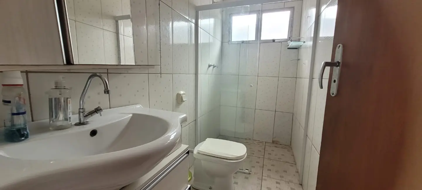 Foto 6 de Casa com 3 quartos à venda, 195m2 em Pindamonhangaba - SP
