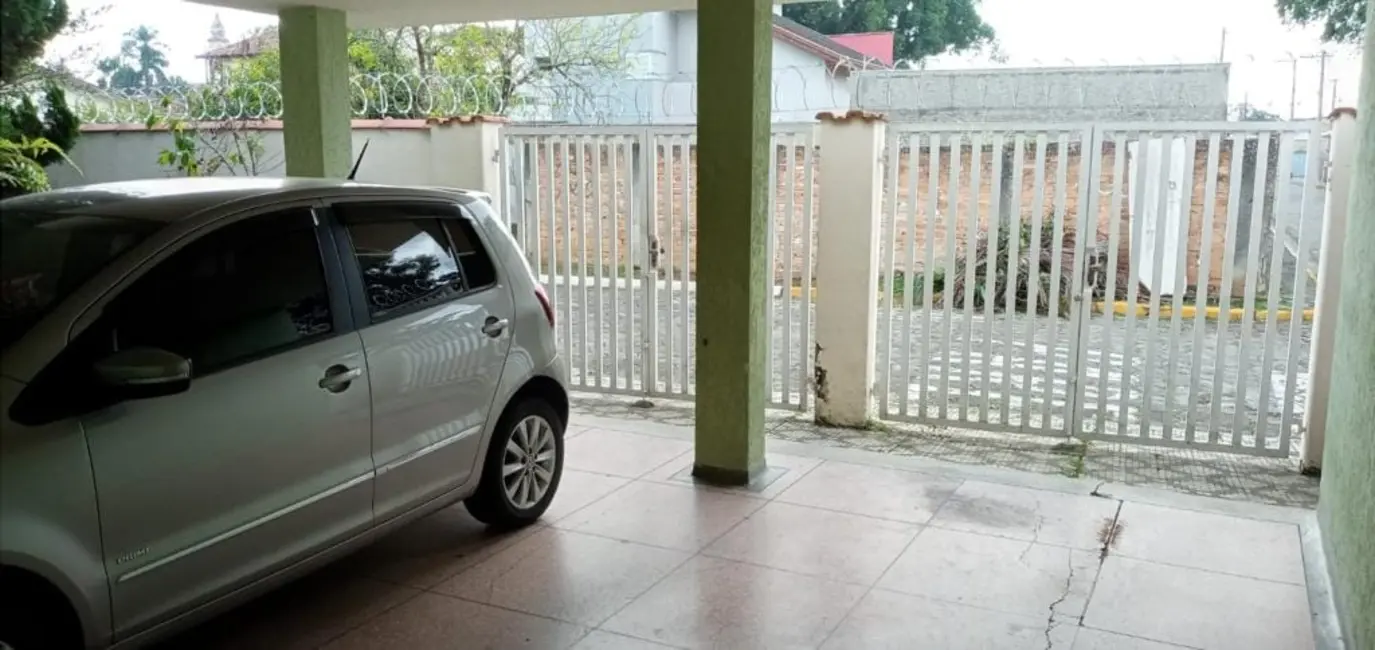 Foto 1 de Casa com 5 quartos à venda, 305m2 em Centro, Tremembe - SP
