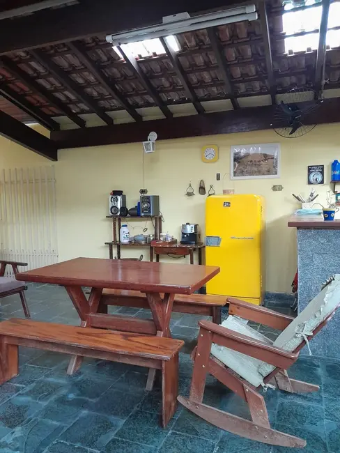 Foto 1 de Casa com 3 quartos à venda, 150m2 em Mombaça, Pindamonhangaba - SP