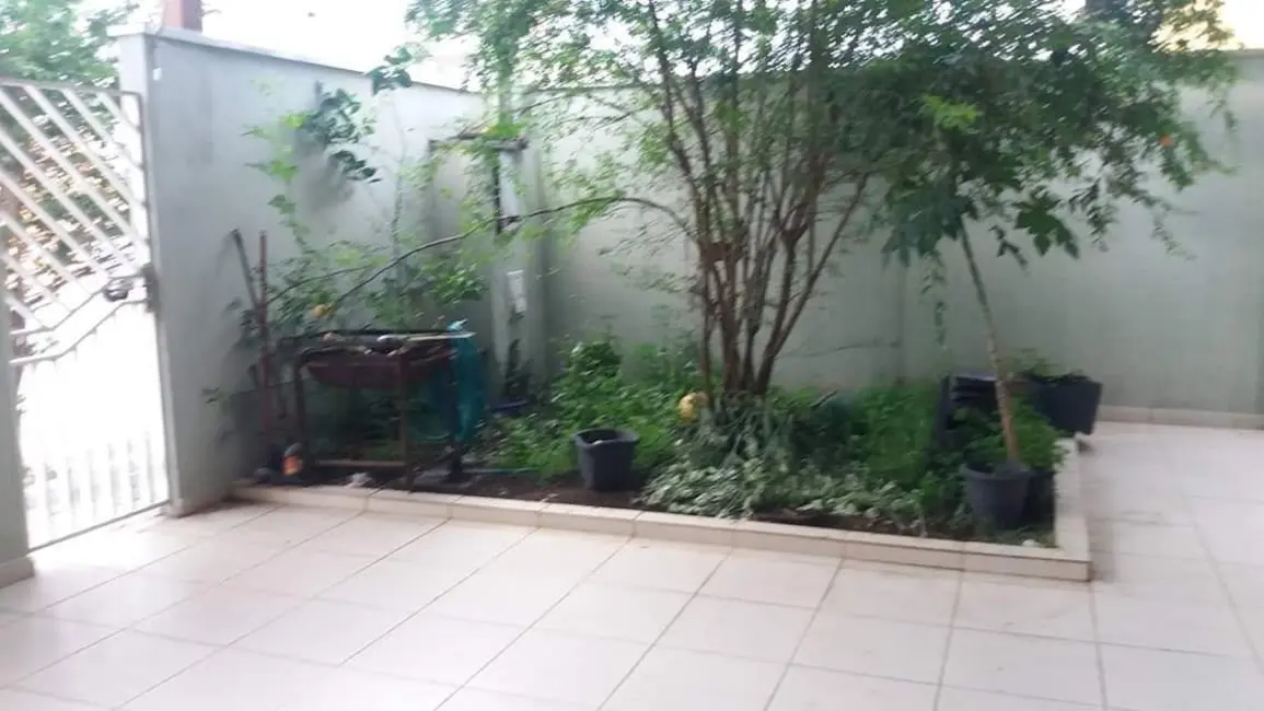 Foto 2 de Casa com 3 quartos à venda, 124m2 em Pindamonhangaba - SP