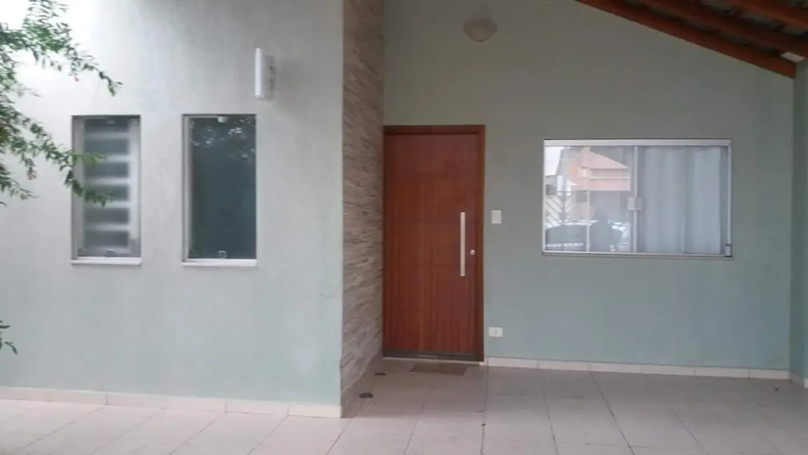 Foto 1 de Casa com 3 quartos à venda, 124m2 em Pindamonhangaba - SP