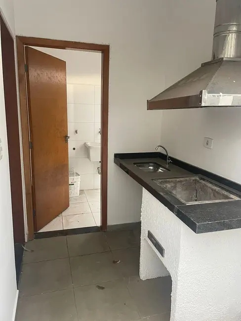 Foto 4 de Casa de Condomínio com 3 quartos para alugar em Vila Areao, Taubate - SP