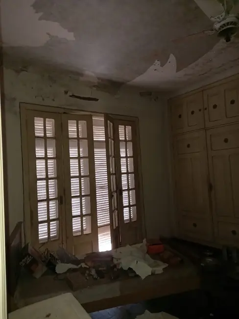 Foto 3 de Casa com 7 quartos à venda em Centro, Guaratingueta - SP