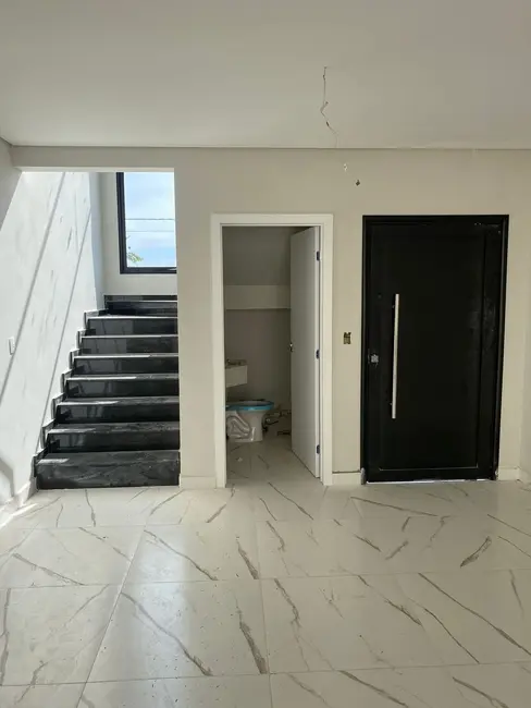 Foto 2 de Casa de Condomínio com 3 quartos à venda, 163m2 em Caçapava Velha, Cacapava - SP