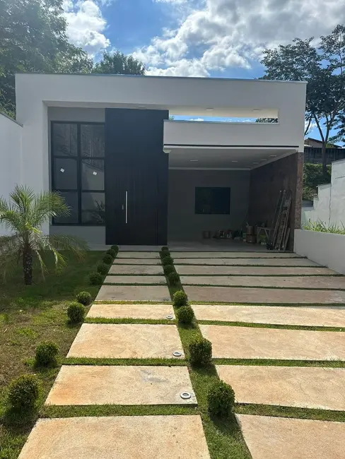 Foto 2 de Casa de Condomínio com 3 quartos à venda, 140m2 em Pindamonhangaba - SP