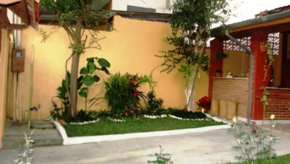 Foto 3 de Casa com 3 quartos à venda, 185m2 em Jardim Santa Cecília, Pindamonhangaba - SP