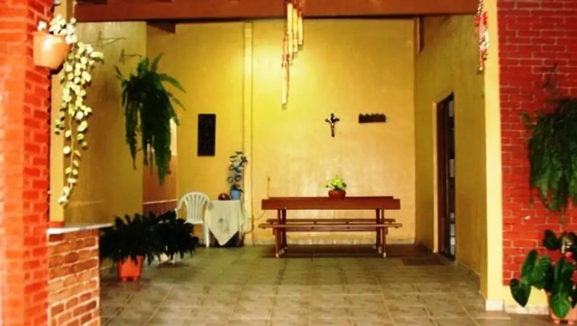 Foto 4 de Casa com 3 quartos à venda, 185m2 em Jardim Santa Cecília, Pindamonhangaba - SP