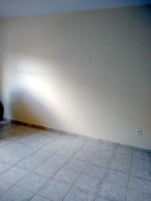 Foto 4 de Casa com 3 quartos à venda e para alugar, 163m2 em Jardim Indepedência, Guaratingueta - SP