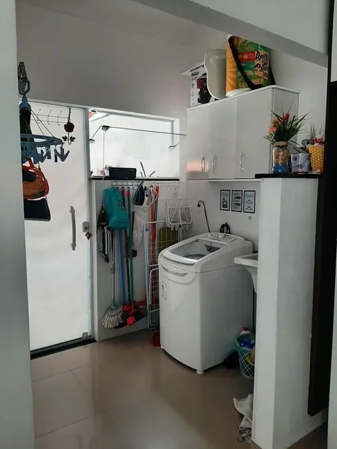 Foto 5 de Casa de Condomínio com 2 quartos à venda, 76m2 em Taubate - SP