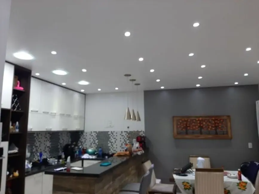 Foto 2 de Casa de Condomínio com 2 quartos à venda, 76m2 em Taubate - SP