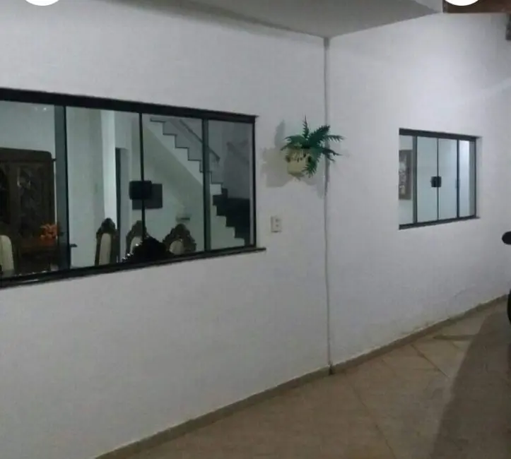 Foto 2 de Sobrado com 1 quarto à venda, 185m2 em Jardim do Vale II, Guaratingueta - SP