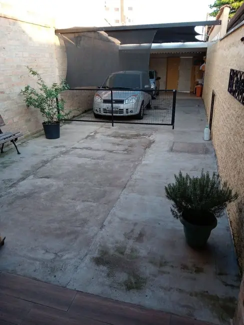 Foto 2 de Casa com 3 quartos à venda, 180m2 em Vila São José, Taubate - SP