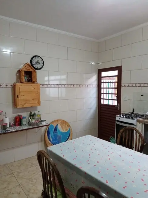 Foto 8 de Casa com 3 quartos à venda, 180m2 em Vila São José, Taubate - SP
