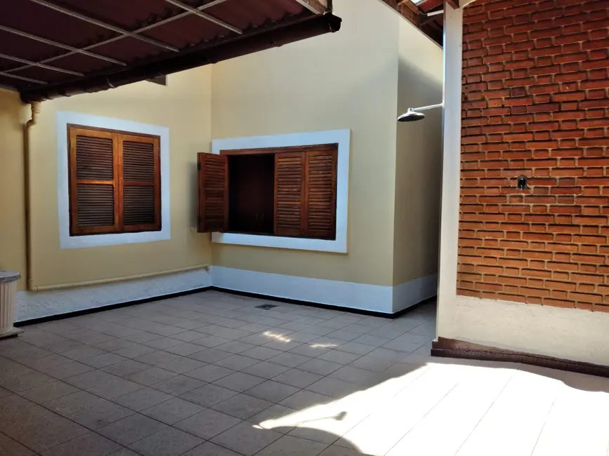 Foto 9 de Casa com 3 quartos à venda, 169m2 em Jardim Independência, Taubate - SP